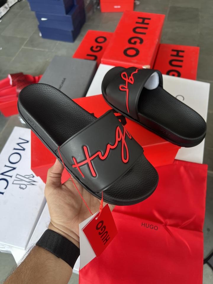 Hugoo boss Black Red with Dust Bag Fix